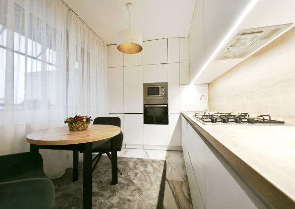 P R E N Á J O M - dieťa vítané, zariadený 3 izby + kuchyňa a loggia