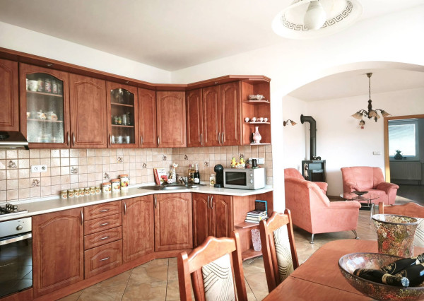 P R E D A J - rodinný dom, obec Gáň, pozemok 1079  m²