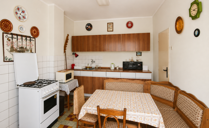 ŠÚROVCE – 5-izbový rodinný dom, pozemok 834 m² - fotografia 19