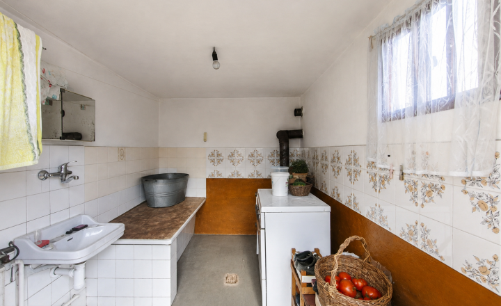 ŠÚROVCE – 5-izbový rodinný dom, pozemok 834 m² - fotografia 30
