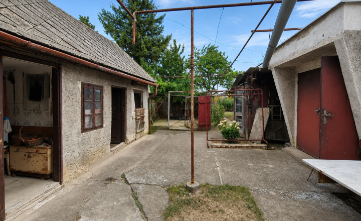 ŠÚROVCE – 5-izbový rodinný dom, pozemok 834 m² - fotografia 32