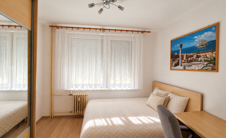 PRENÁJOM - zariadený 3 izbový byt v centre mesta - fotografia 10