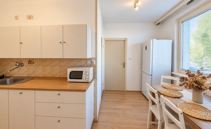 PRENÁJOM - zariadený 3 izbový byt v centre mesta - fotografia 4