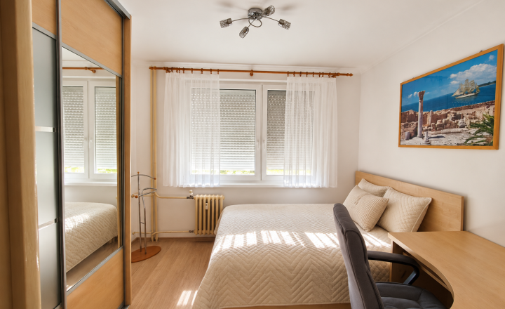 PRENÁJOM - zariadený 3 izbový byt v centre mesta - fotografia 9